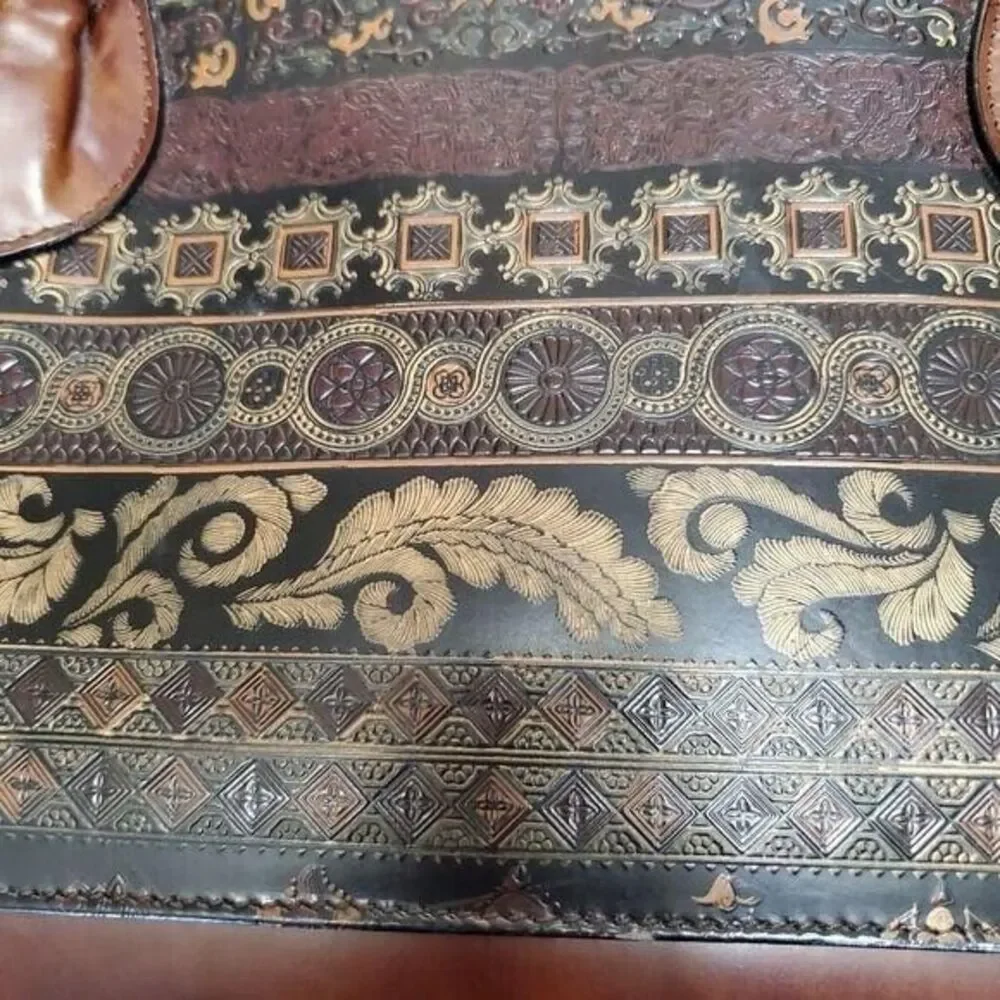 Foti Calja Italian leather handbag